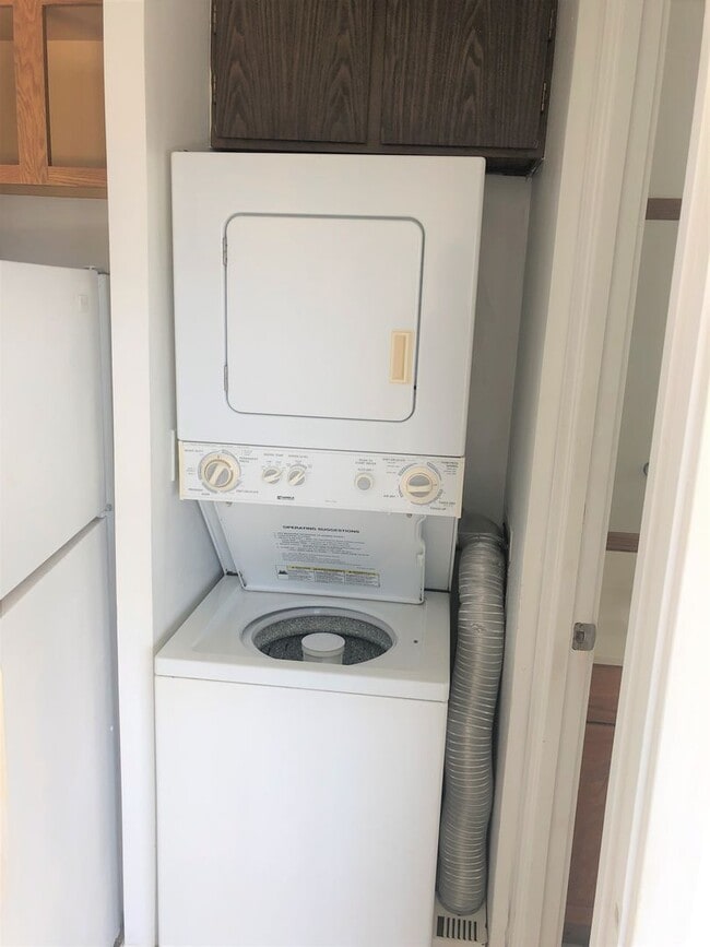 Building Photo - One bedroom corner unit at Regency Tower 1502