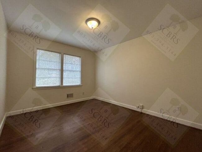 Building Photo - 2915 N Beltline Blvd