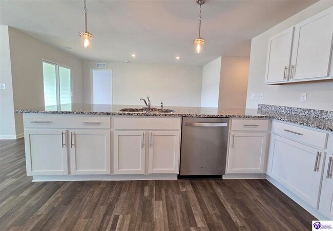 Building Photo - 132 Elegance Wy