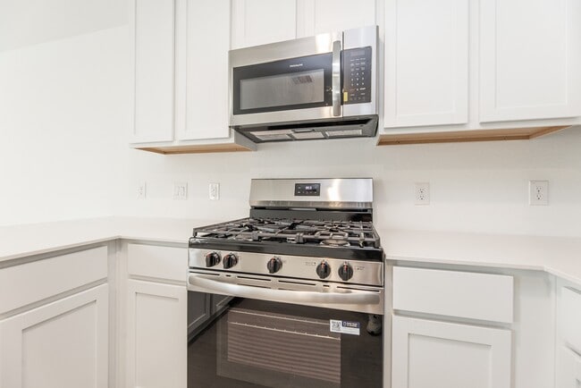 Building Photo - 6831 Lantana Leaf Ln