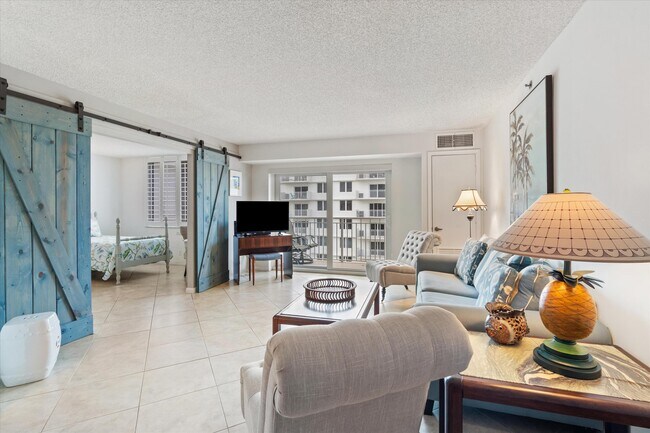 Building Photo - 3301 S Ocean Blvd