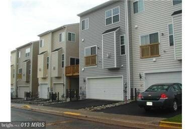 Building Photo - 1709 Taymount Terrace NE