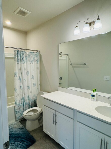 Building Photo - 529 Madison Falls Ct