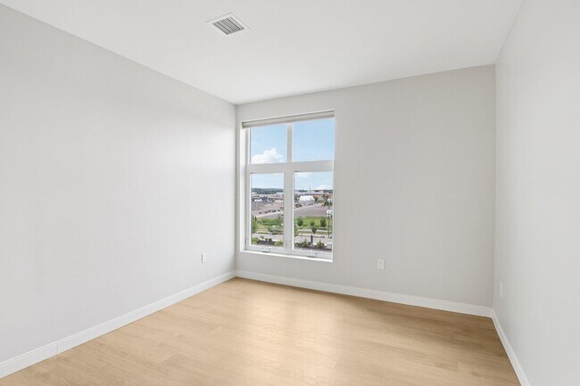 Building Photo - 18 Artisan Dr