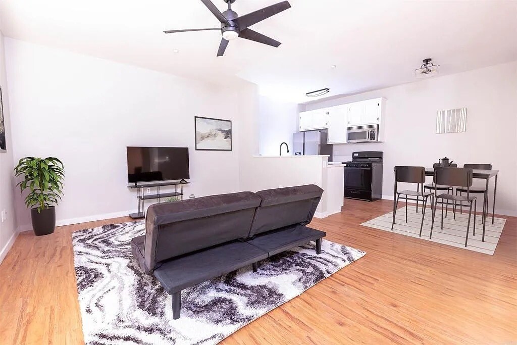 Building Photo - 9728 Marilla Dr