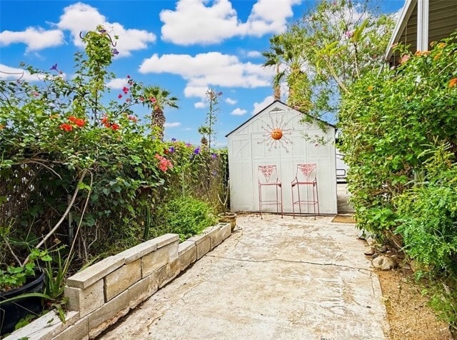 Building Photo - 70875 Dillon Rd