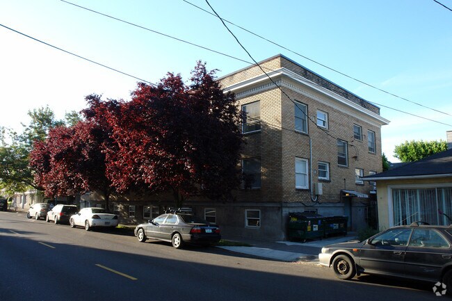 Building Photo - Monterey Apartments