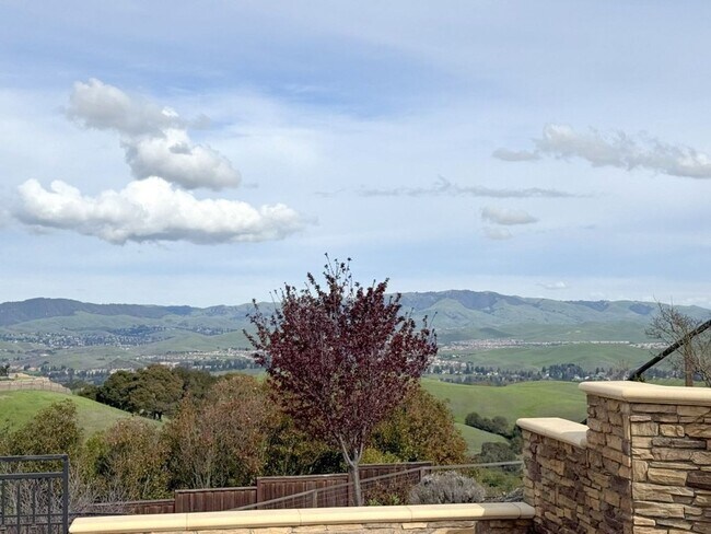 Building Photo - NEW PRICE ! Luxurious & Sought After Home In The Bucolic Hills Of Gated Norris Canyon Estates !