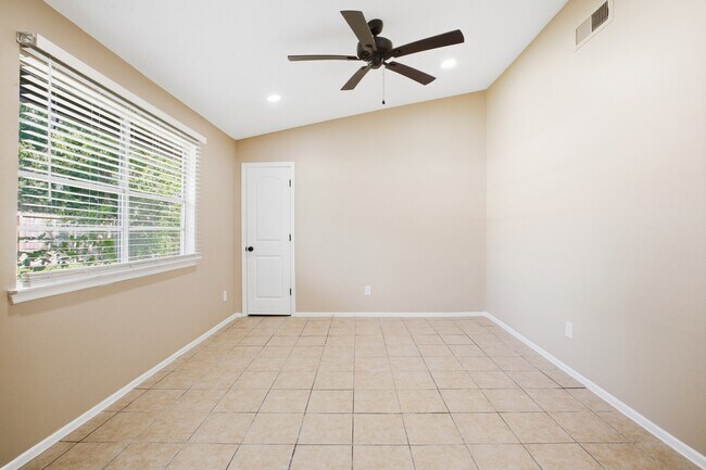 Building Photo - 10506 Stockman Ln