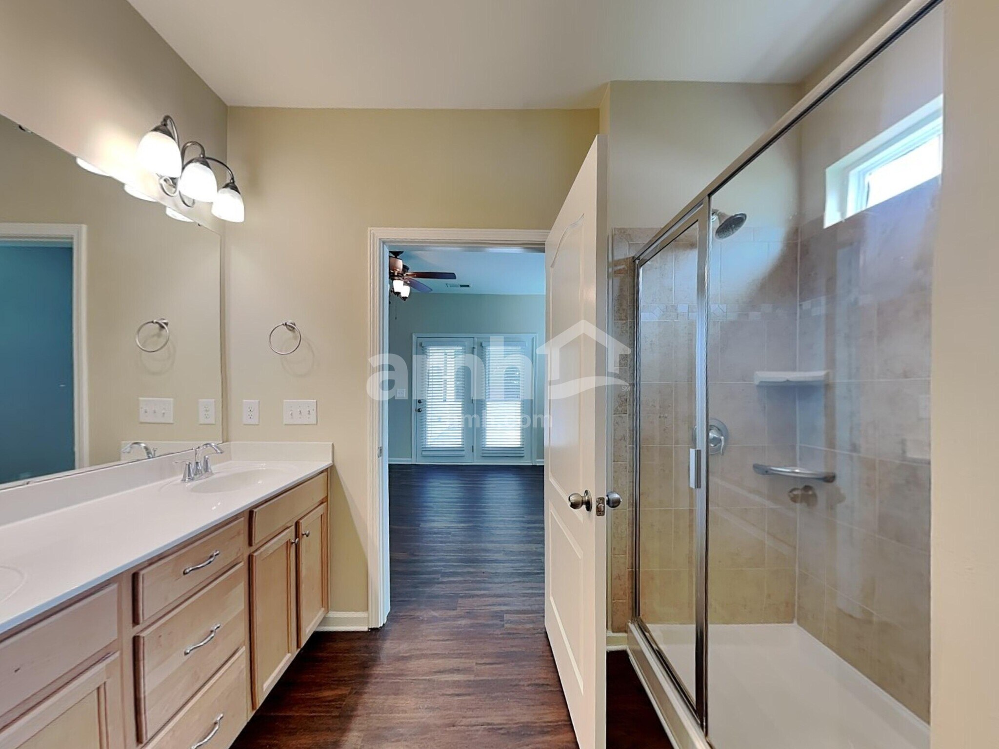 Building Photo - 1613 Deer Meadows Dr