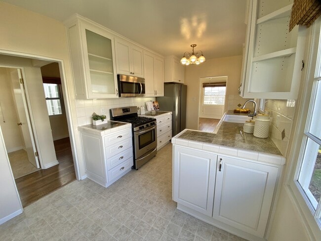 Building Photo - 4491 Coronado Ave