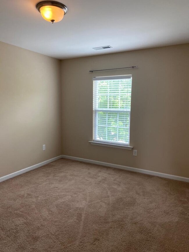 3rd bedroom - 1035 Ileagnes Rd