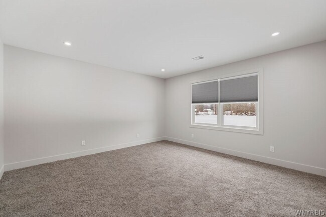 Building Photo - 855 Madison Ave