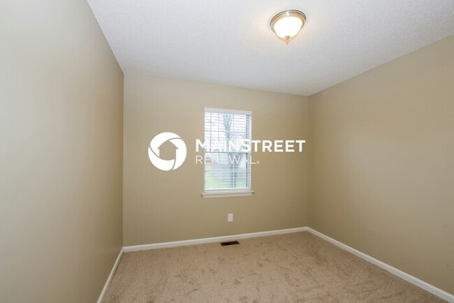 Building Photo - 8943 Chesham Dr