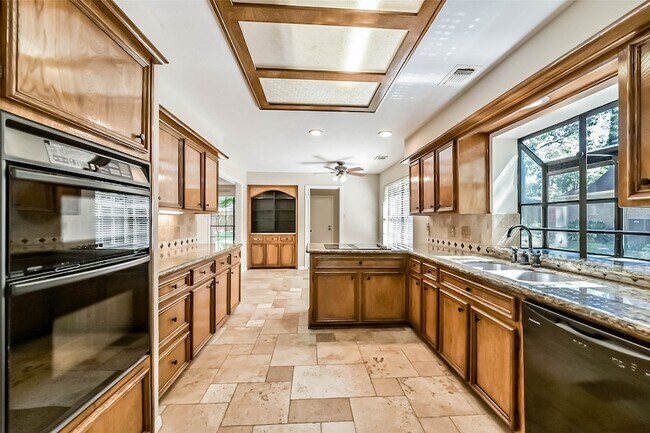 Building Photo - 3910 Misty Gardens Ct