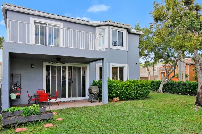 Building Photo - 9022 Dupont Pl