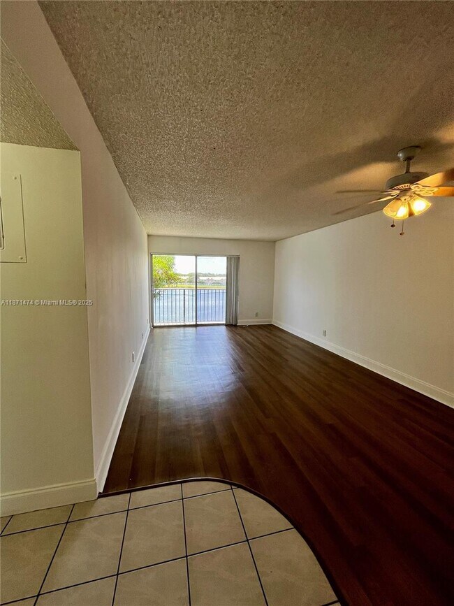 Building Photo - 8600 N Sherman Cir