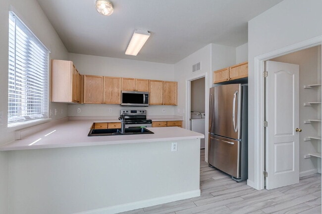 Building Photo - 965 Evening Star Ct