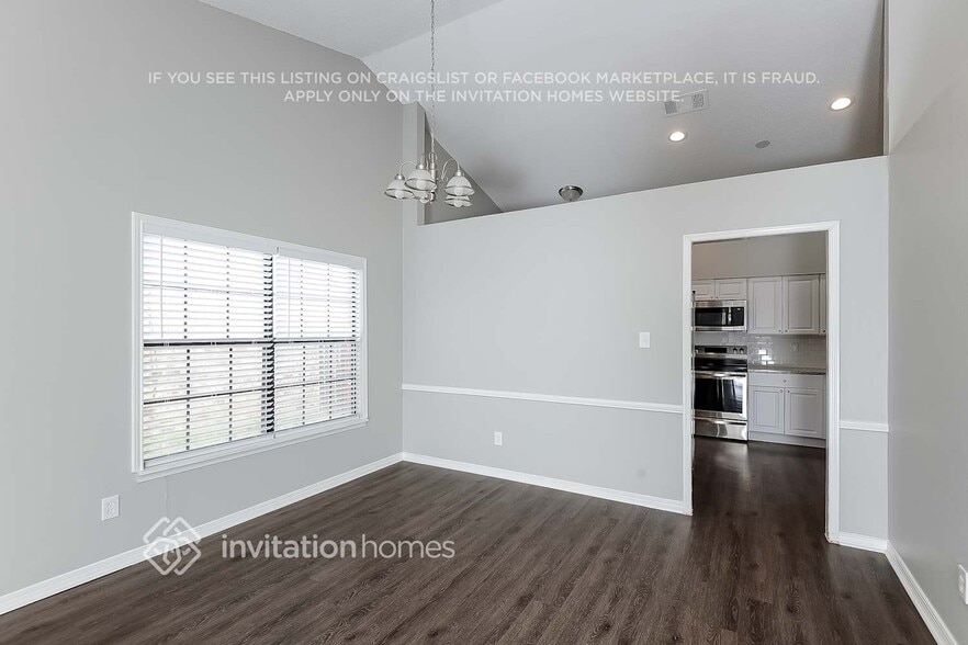 Building Photo - 3707 Seville Ln