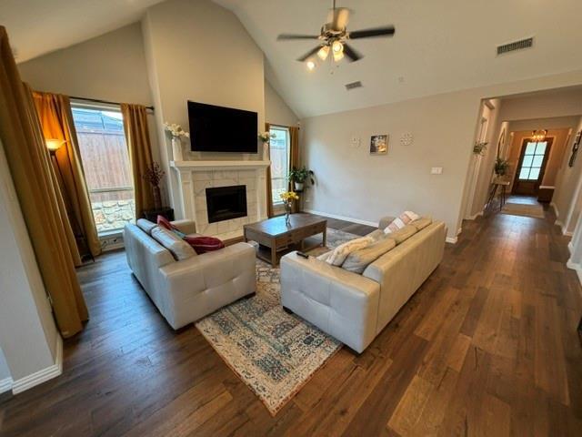 Building Photo - 1506 Red Rose Trl