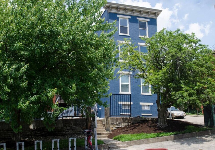 Building Photo - 1614 Mansfield St