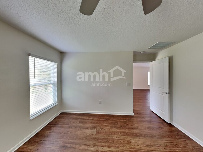 Building Photo - 4355 Seven Canyons Dr