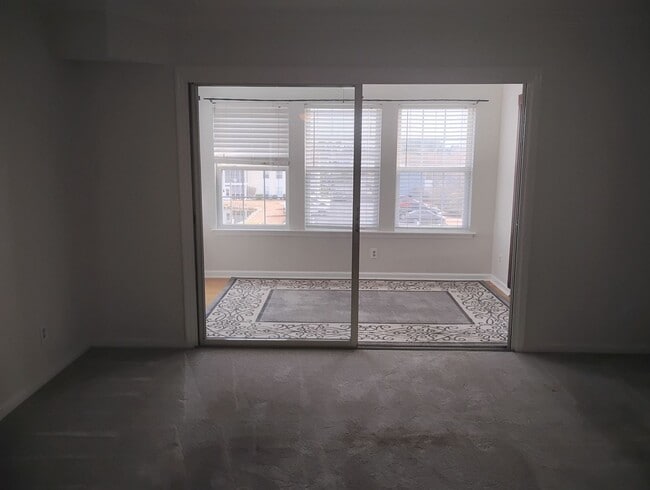 Building Photo - Southbridge VI Unit 2268K