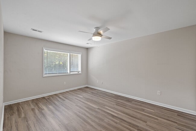 Building Photo - 4362 Hunters Club Dr