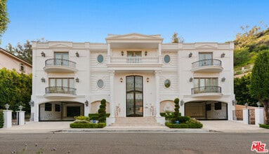 Building Photo - 1455 Robmar Dr