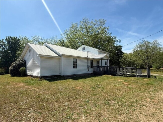 Building Photo - 4861 Hopewell Church Rd