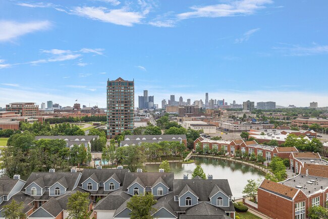 Building Photo - 250 E Harbortown Dr