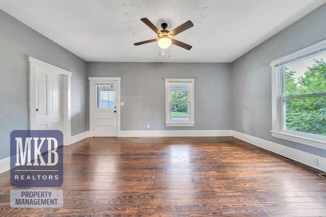 Building Photo - 3 Bedroom in Salem City