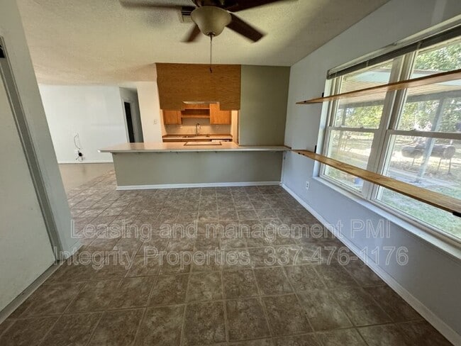 Building Photo - 114 Damon Dr