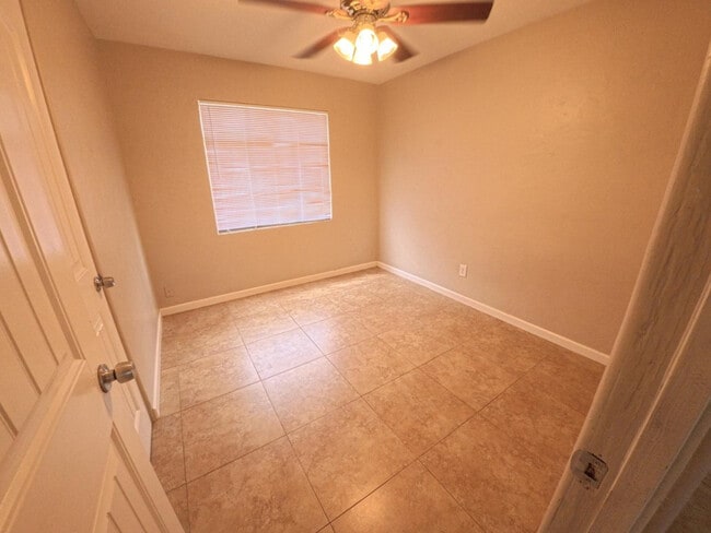 Building Photo - 449 E University Dr