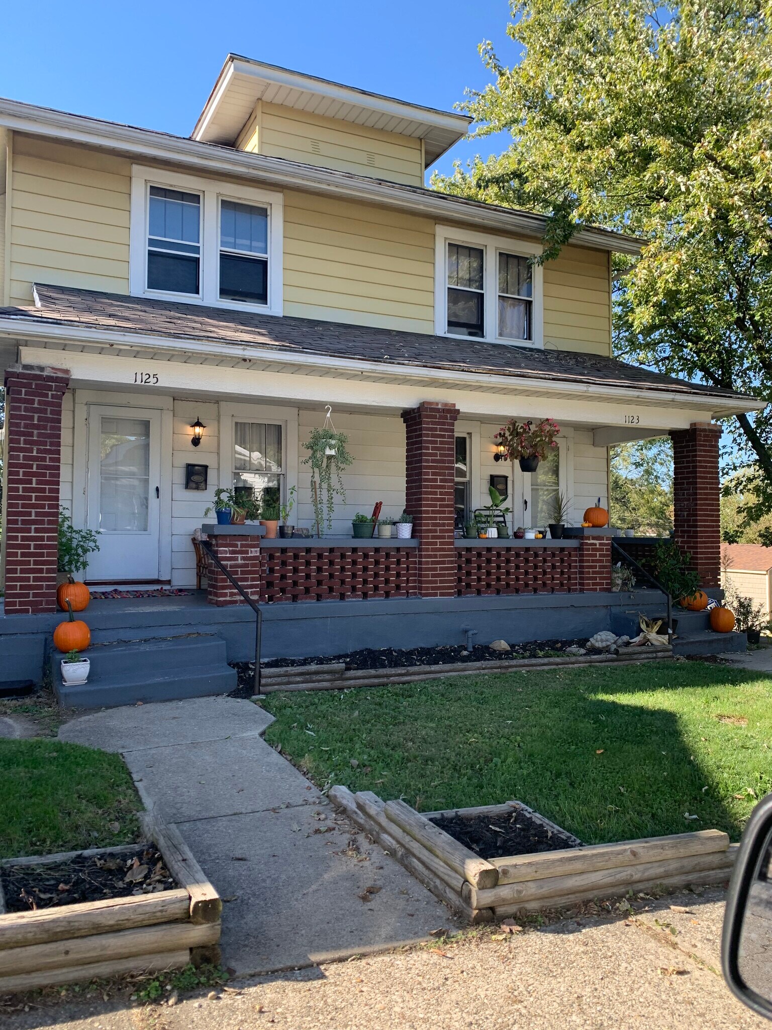 Building Photo - 1123 Pritz Ave