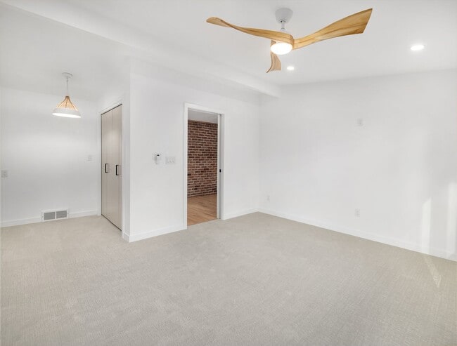 Building Photo - 4148 Boulevard Pl