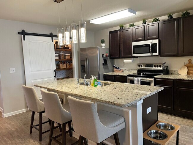 Building Photo - 717 Widgeon Wy