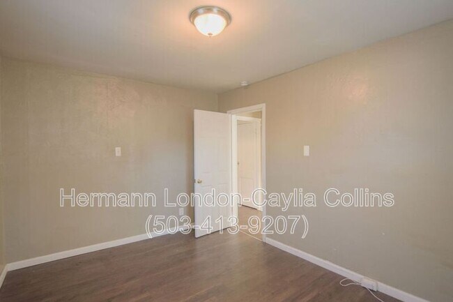 Building Photo - 5733 Albia Terrace
