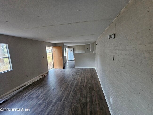 Building Photo - 7577 Sonia Dr