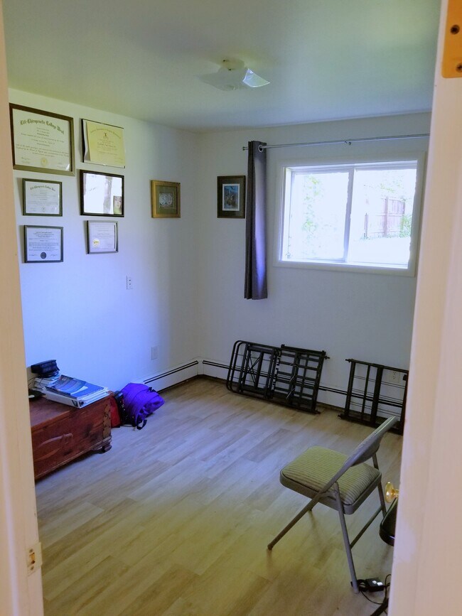 Building Photo - 505 N 16th Ave
