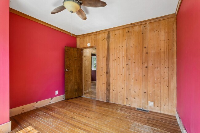Building Photo - 144 Nelson Dr