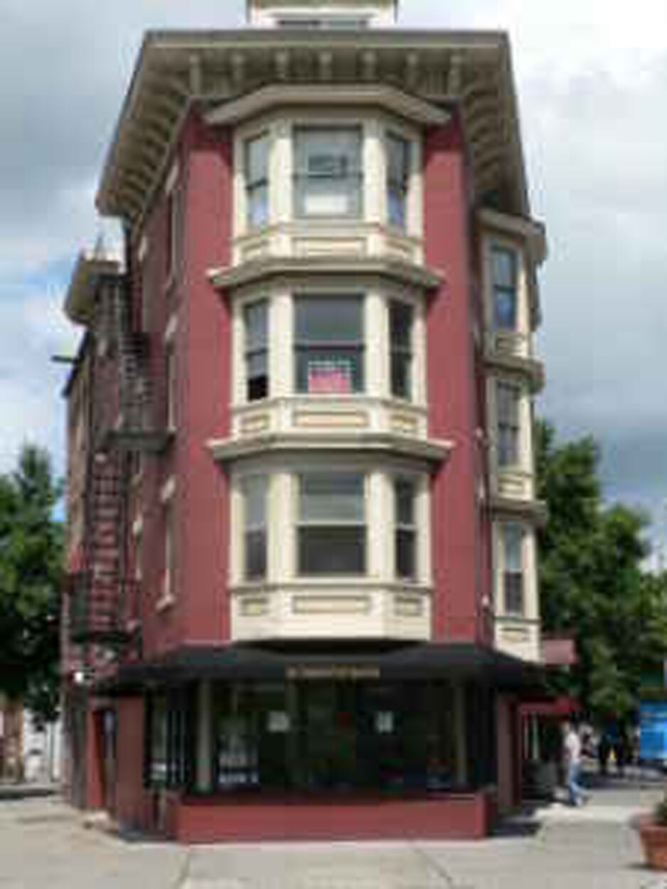 Building Photo - 40 Central Ave