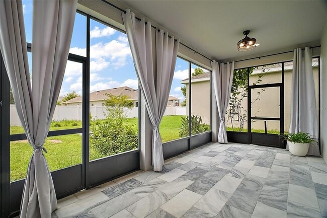 Building Photo - 9153 Carmela Ave