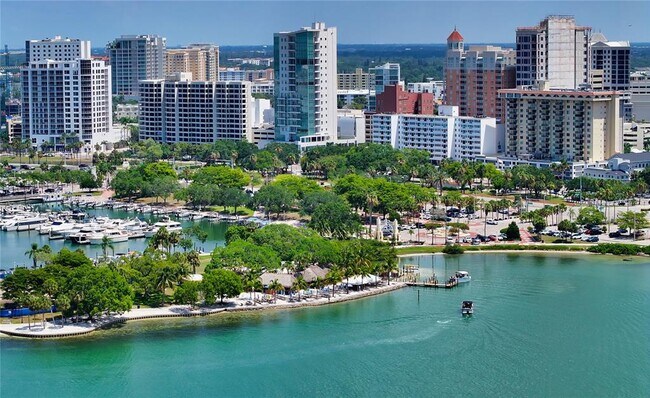 Building Photo - 226 Golden Gate Point