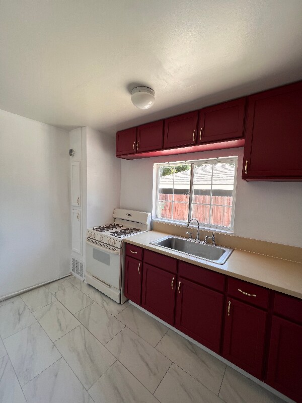 Building Photo - 158 S Bonnie Ave