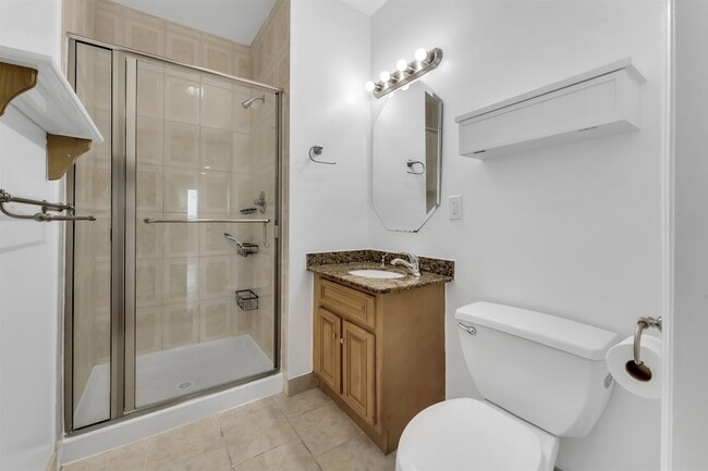 Building Photo - 605 New York Ave