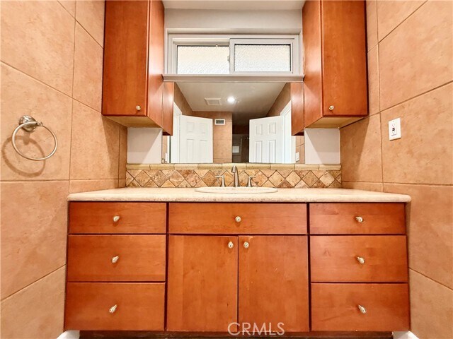 Building Photo - 24204 Calvert St