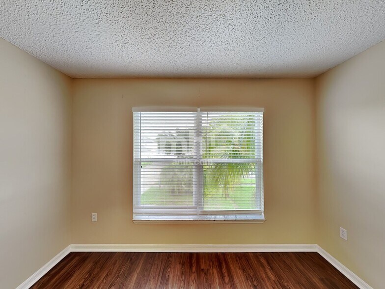 Building Photo - 237 Sawyerwood Pl