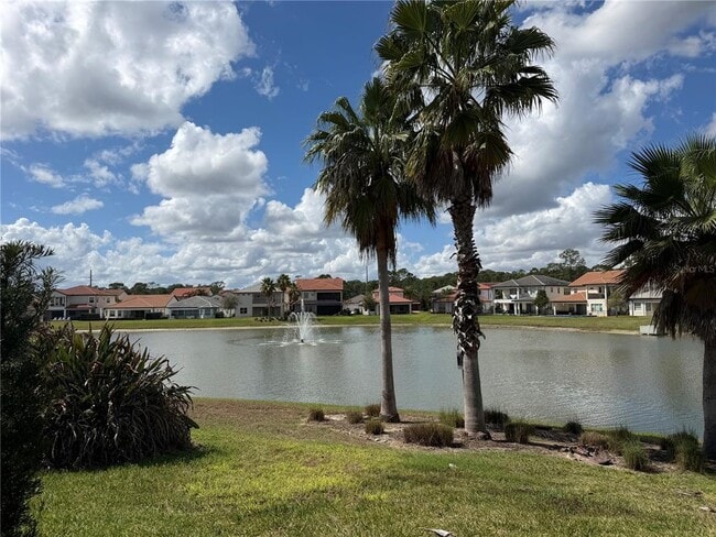 Building Photo - 10799 Royal Cypress Way