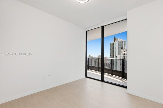 Building Photo - 1000 Brickell Plaza